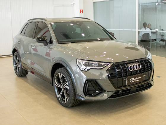 AUDI Q3 2.0 40 TFSI GASOLINA PERFORMANCE BLACK QUATTRO TIPTRONIC AUDI Q3 2.0 40 TFSI GASOLINA PERFORMANCE BLACK QUATTRO TIPTRONIC